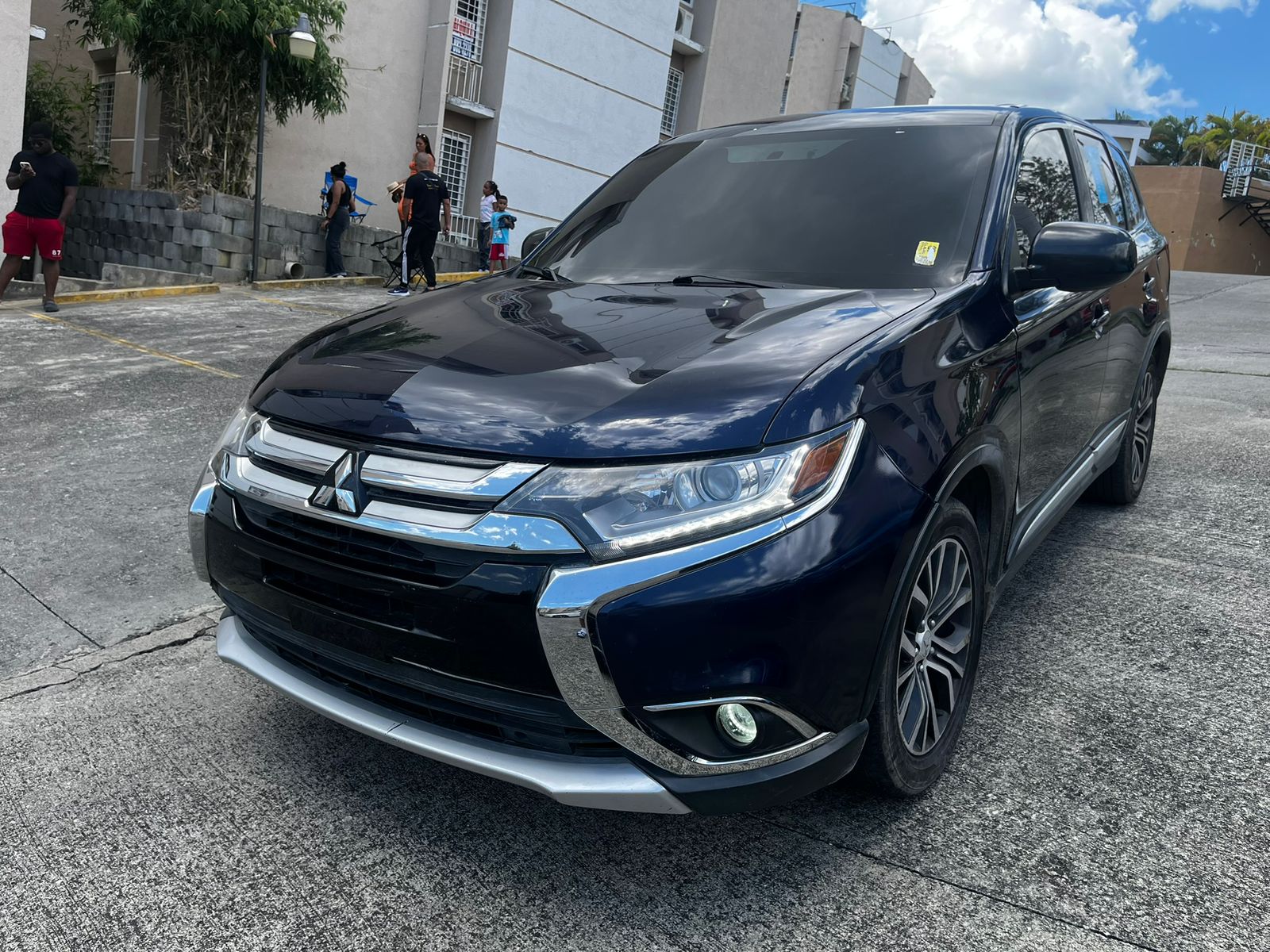 Mitsubishi Outlander